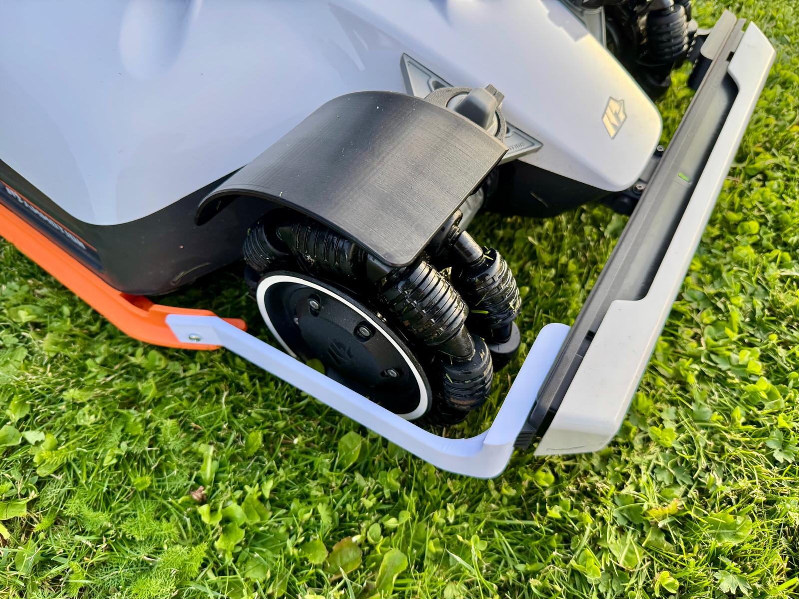 Mammotion Luba 2x rattakaitse - Image 4